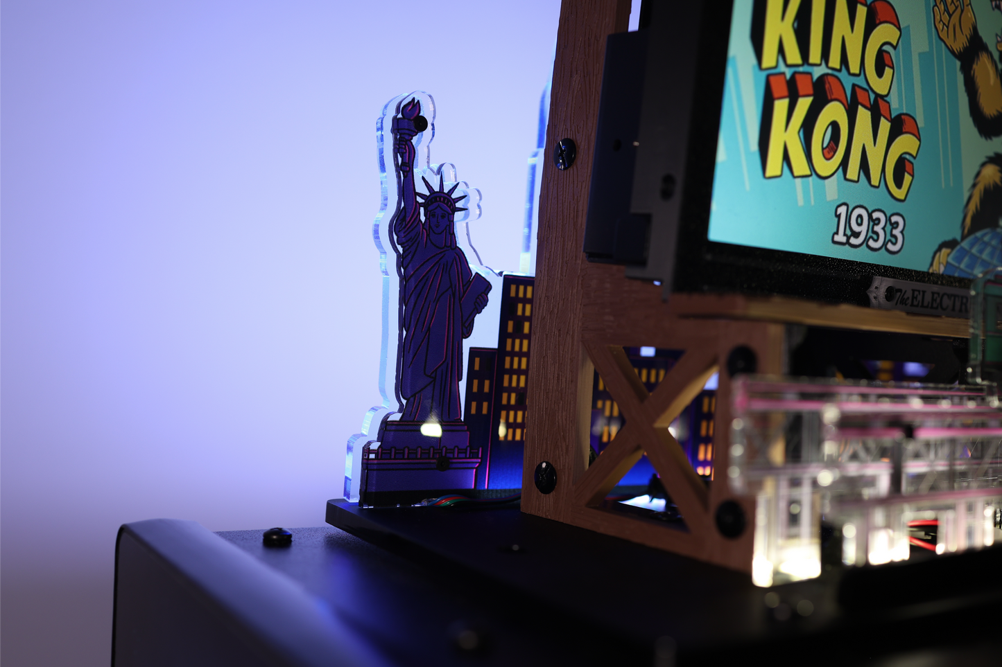 King Kong "8th Wonder" Pinball Topper by TEP